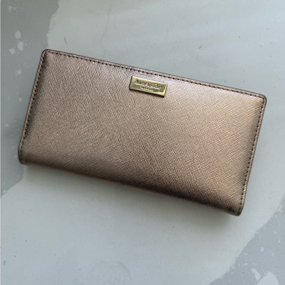Michael Kors Rose Gold Wallet
